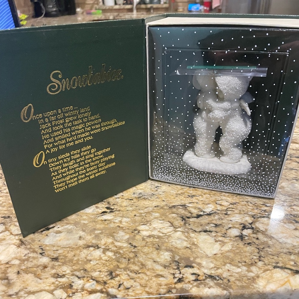 Winter Tales of the Snowbabies “I need a hug”